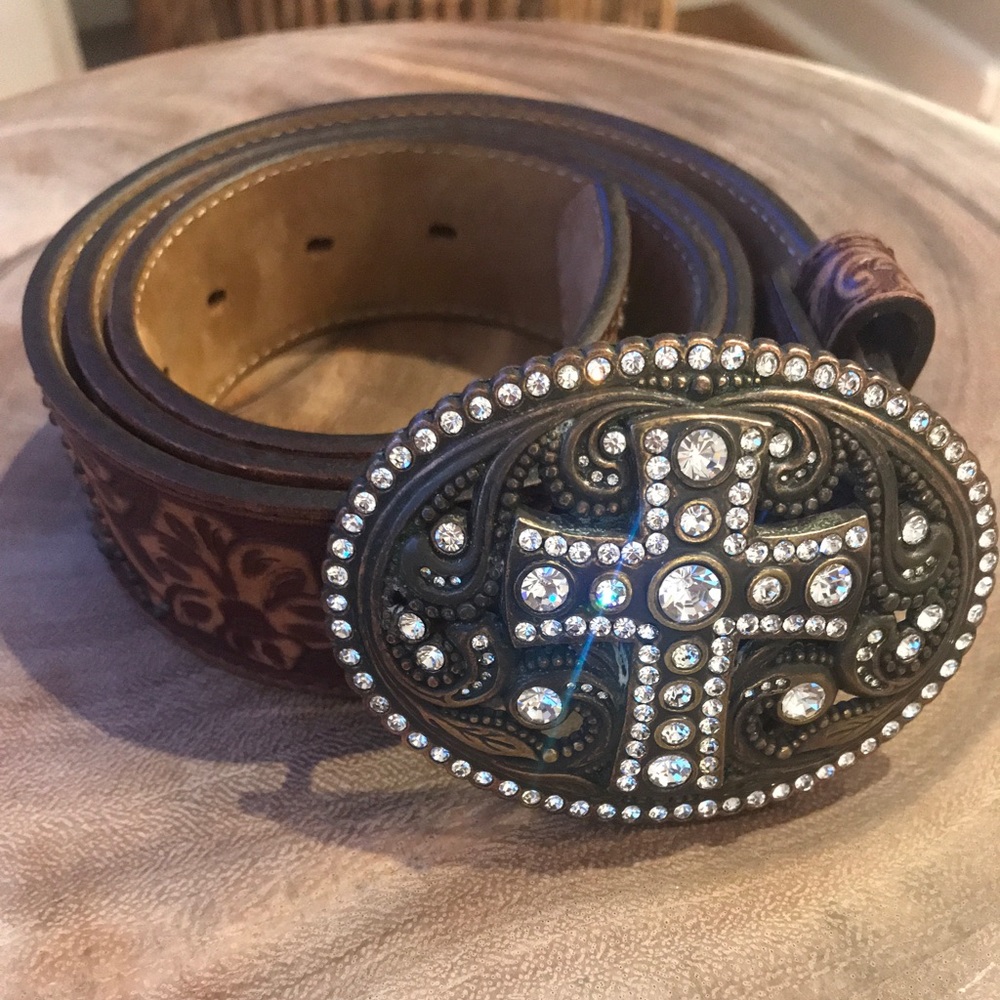 Justin® Women's Antique Cross Leather Western Belt